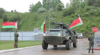 В ВС Беларуси проводят тренировки по переводу с мирного на военное время