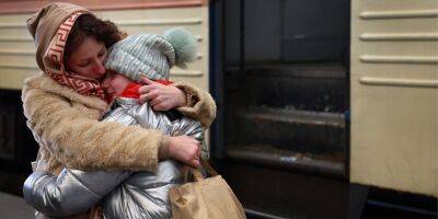 В Киеве зарегистрировано больше 66 тысяч переселенцев, среди них 15 тысяч из Мариуполя — КГГА