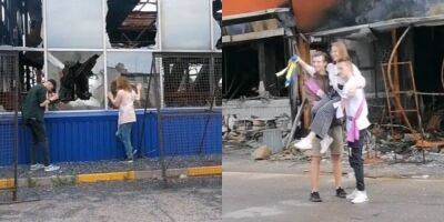 Разбомбленное детство. Последний звонок возле разрушенной школы и другие видео украинских выпускников