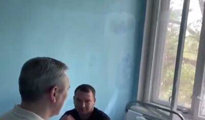 Губернатор Тюменской области осмотрел палатку с ранеными в городе Краснодон