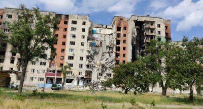 Окупанти приступили до знищення "міста на горі": збільшилися обстріли та бомбардування Лисичанська