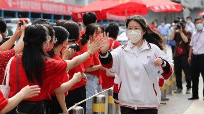 Население Китая впервые за 60 лет может сократиться