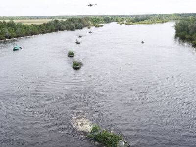 Военные Беларуси форсировали реку вдоль границы с Украиной в условиях воздействия "диверсионных сил" противника