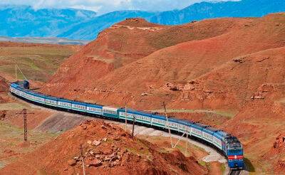 Строительство железной дороги Китай-Кыргызстан-Узбекистан может начаться уже в следующем году – Садыр Жапаров
