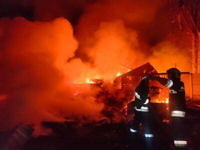 Армия РФ ночью обстреляла Харьков: пожары тушили четыре часа, двое погибших – фото