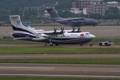 В Китае прошел испытания крупнейший в мире самолет-амфибия