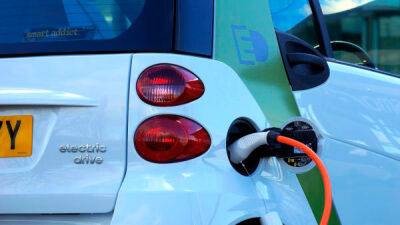 В США утвердили новые стандарты зарядных станций для электромобилей