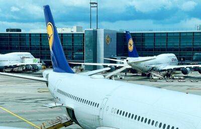 Lufthansa отменила почти 900 рейсов из-за нехватки кадров