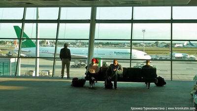 Застрявшие в Турции граждане Туркменистана за взятку вернулись домой через Узбекистан