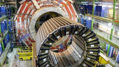 Бозон Хиггса: 10 лет открытию