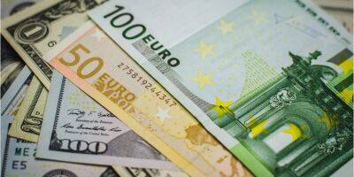 Что изменилось с 1 июля. Курс доллара и евро по карточным операциям и наличными