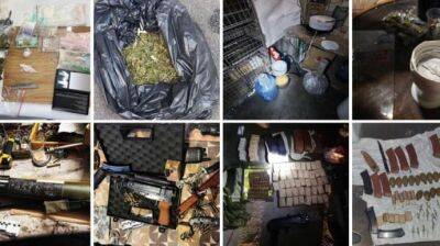 В Киеве разоблачили группировку, которая сбывала оружие и наркотики