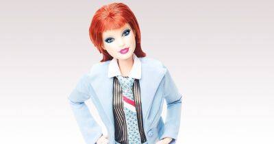 Элвис Пресли - Дэвид Боуи - Элтон Джон - Майкл Джексон - Знаменитый образ Дэвида Боуи воплотили в кукле Барби - focus.ua - Украина