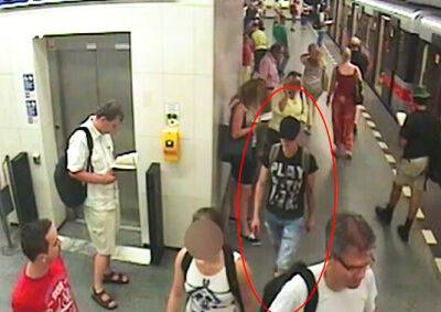 Неизвестный в пражском метро домогался девушек в юбках