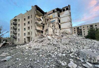 Окупанти завдали ракетного удару по Донеччині: під завалами перебувають понад 30 осіб