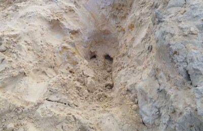 8-летнего мальчика засыпало песком в Кобринском районе - ont.by - Белоруссия - район Кобринский