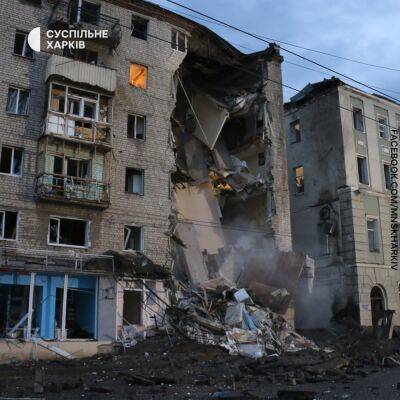 Ракетный удар по многоэтажке в Харькове разрушил подъезд: новые подробности