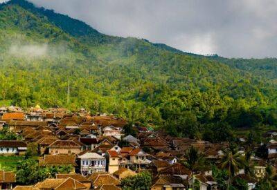 Индонезия возвращает требование сдать ПЦР-тест для части путешественников