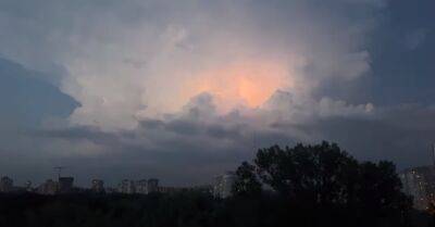 К окнам лучше не подходить: на Киев надвигается гроза, названы сроки погодного удара