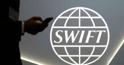 В России заявили о тестирование аналога SWIFT — работает на "особом" блокчейне