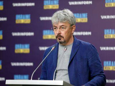 Ткаченко заявил, что его "застала врасплох" новость о передаче медиабизнеса Ахметова государству