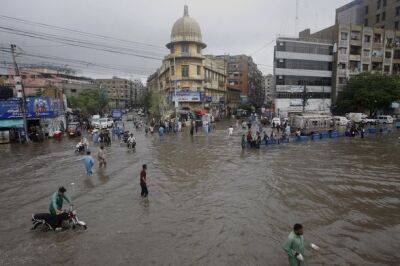 Муссонные дожди убили 150 человек в Пакистане - unn.com.ua - Украина - Киев - Пакистан - Исламабад - Карачи