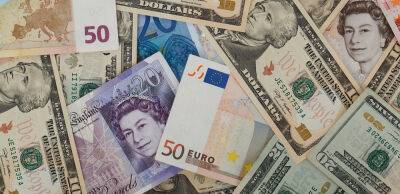 Курс євро до долара зрівнявся вперше за 20 років
