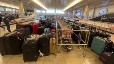 Из-за границы - с пустыми руками: израильтян не могут найти чемоданы в Бен-Гурионе