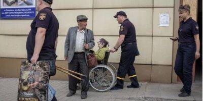 Глава Донецкой ОВА поручил эвакуировать как можно больше жителей области до 1 октября