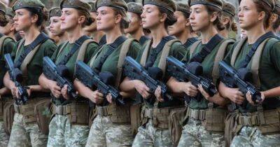 Військовий облік: чи зможуть жінки виїжджати за кордон після 1 жовтня