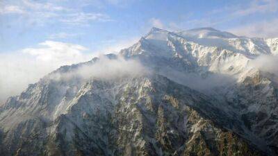 В Таджикистане бьют тревогу из-за стремительного таяния ледников