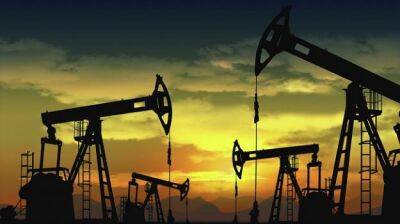 Цены на нефть снова выросли до 100 долларов