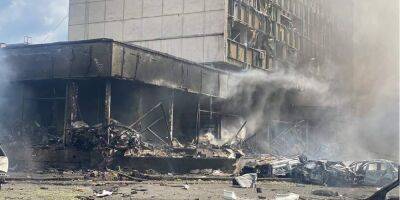 Ракетный удар РФ по центру Винницы: погибли восемь человек, среди них маленький ребенок, есть раненые
