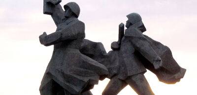 У Латвії знесуть 69 пам’ятників, пов’язаних з СРСР та нацистською Німеччиною