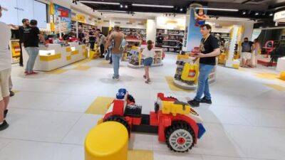 Первый фирменный магазин "Лего" открылся в Израиле. А цены?