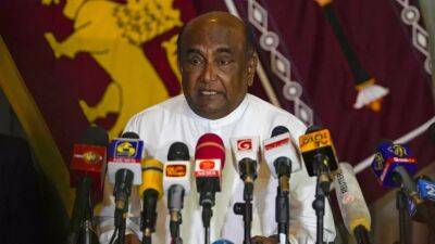 Президент Шри-Ланки Готабая Раджапакса подал в отставку