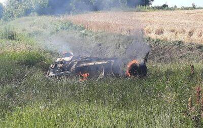 На Сумщине автомобиль подорвался на мине, есть жертвы