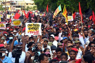 Опальный бывший президент Шри-Ланки кочует из страны в страну
