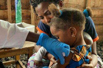 ООН: 25 млн детей пропустили плановые прививки из-за пандемии