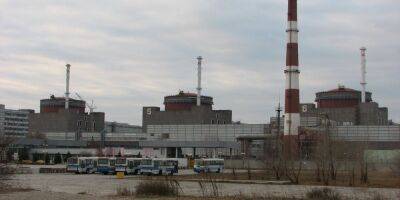 Обстреливают Никополь. Оккупанты устанавливают ракетные комплексы на Запорожской АЭС