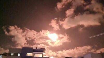 Впервые в период Лапида: 4 ракеты запущены по Израилю, ЦАХАЛ атаковал в Газе