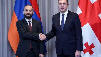 Главы МИД Армении и Азербайджана провели прямые переговоры