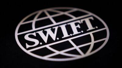 В России работают над заменой системы SWIFT
