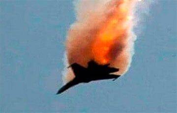 Украинский военнослужащий сбил российский самолет Су-25