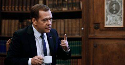 Медведев пригрозил Украине "судным днем" в случае атаки на Крым
