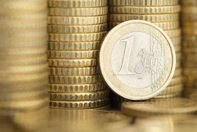 Хорватские власти начали чеканить монеты евро с национальной символикой страны