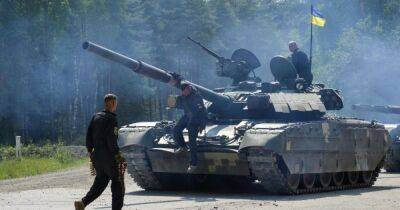 Первыми зайдут военные: у Зеленского рассказали, как освободят Крым