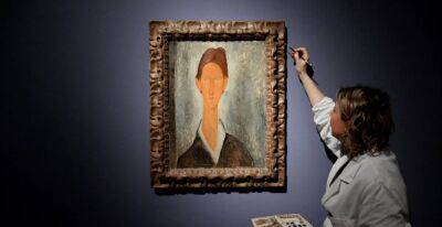 Под картиной в музее Хайфы нашли три спрятанных эскиза Модильяни
