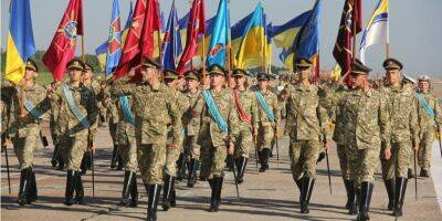 Зарплата военных. Что изменится в доходах мобилизованных украинцев по новому закону