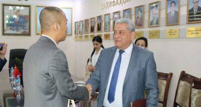 Таджикистан и Китай обсудили сотрудничество в области народной медицины